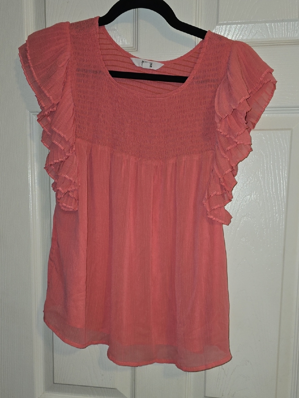 BB‎ Dakota Steve Madden Coral Ruffle Flutter Sleeve Blouse